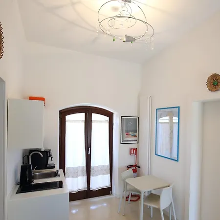 Le Terrazze Della Planargia Bed & Breakfast 3*